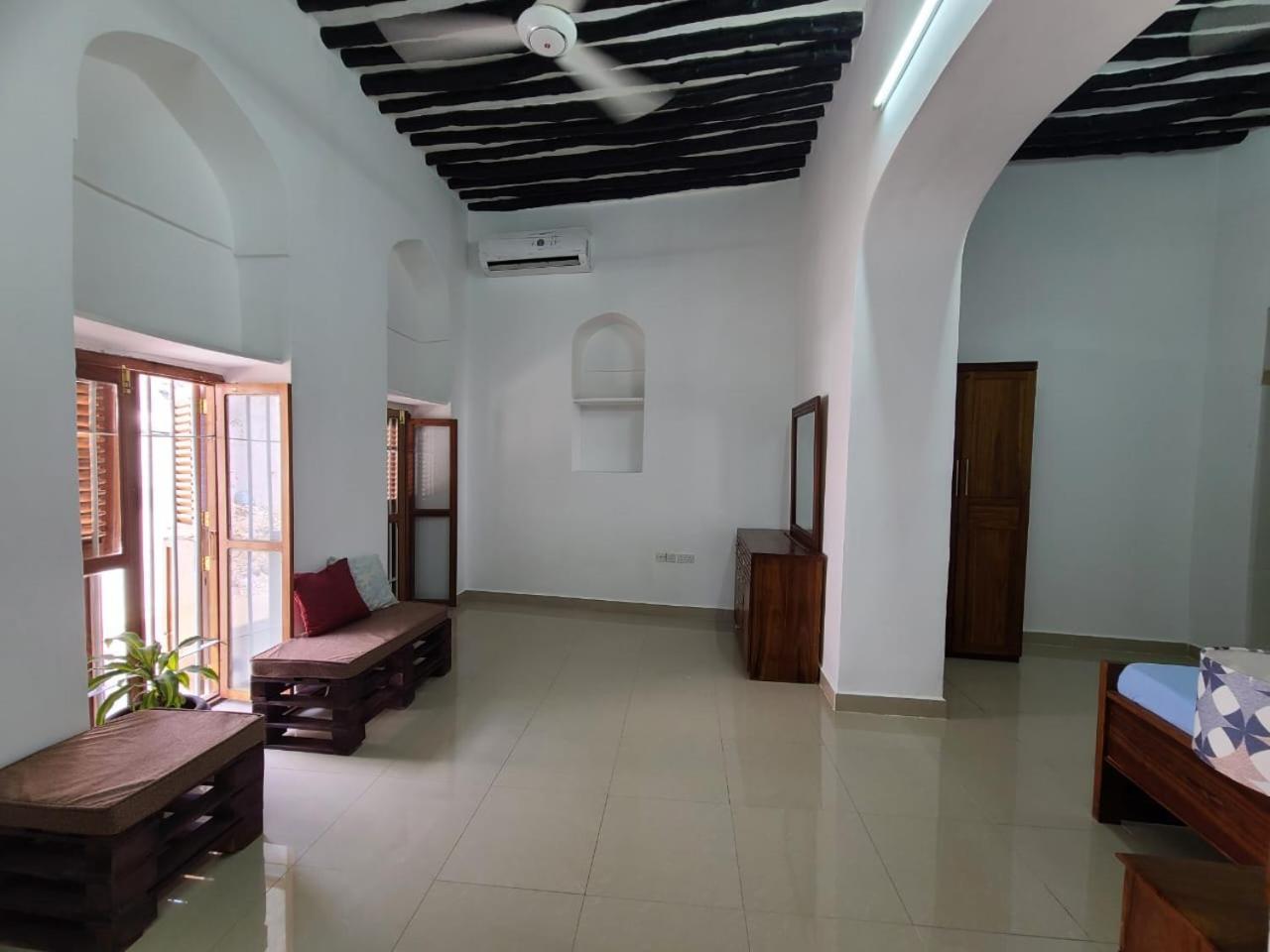 Cube Place Aparthotel Zanzibar Esterno foto
